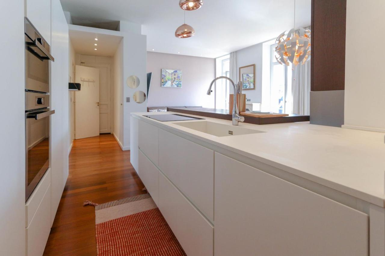 Modern With 3 Bedrooms Balcony Communal Garden And Ac- Benakey